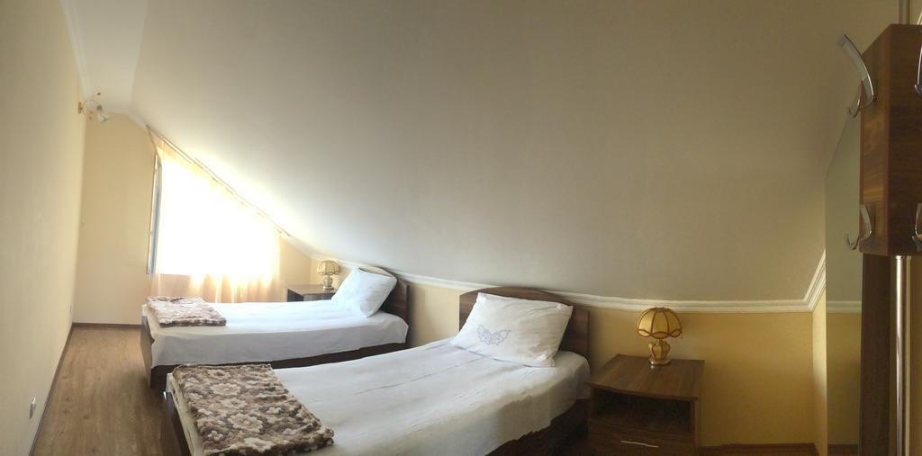Mari Guest House Телаві Екстер'єр фото